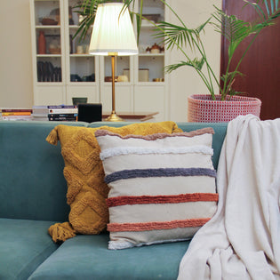  5 Minimalistic Living Room Decor Ideas