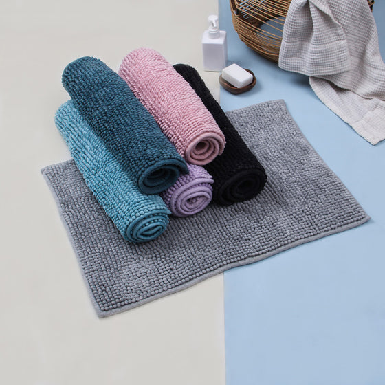 Aquamarine bath mat